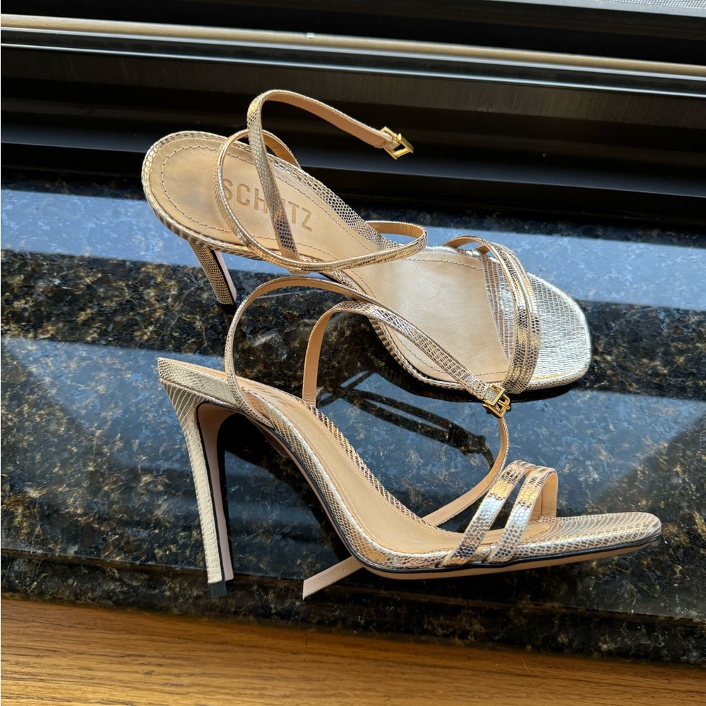 BNWT: schutz strappy gold heels